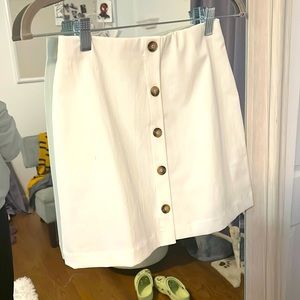 Cute simple white flat skirt